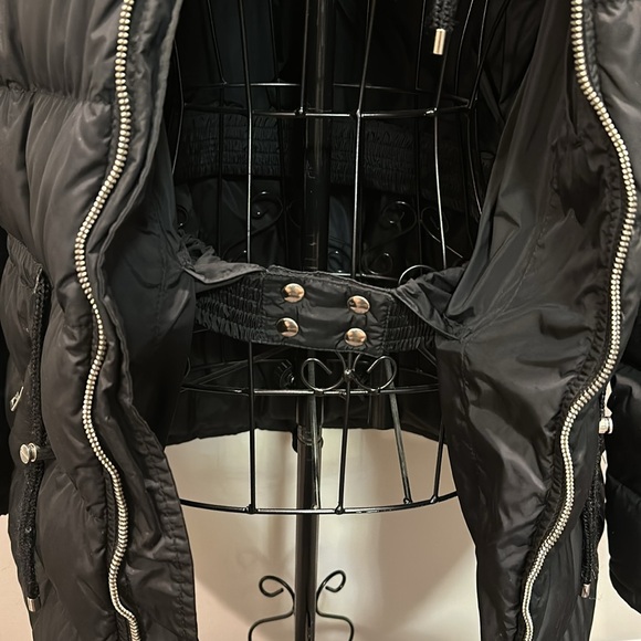 Ladies Prada Nylon Puffer Jacket with Fur Trim Hood - Picture 11 of 15